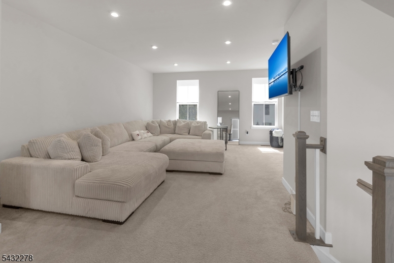 Hackettstown Crossing - Residential
