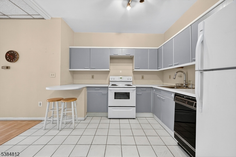 Journal Square - Residential