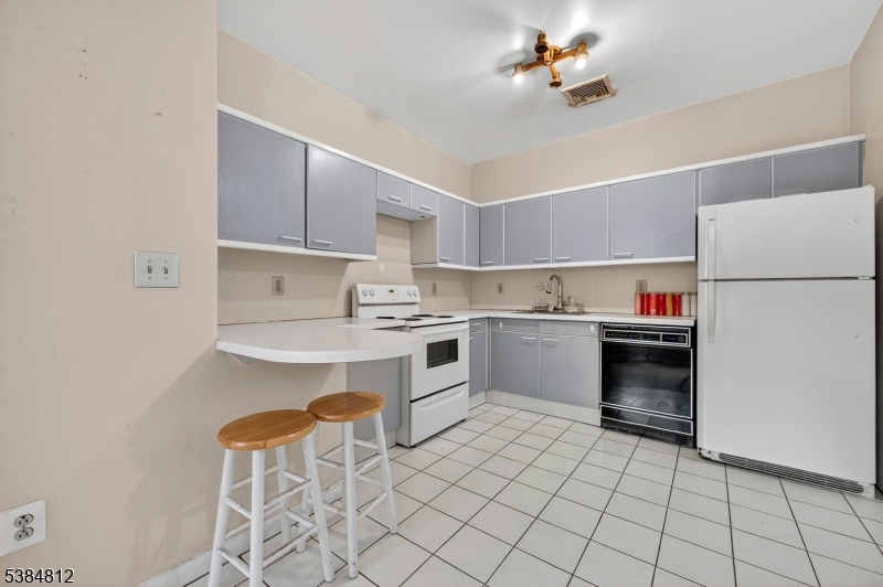 Journal Square - Residential