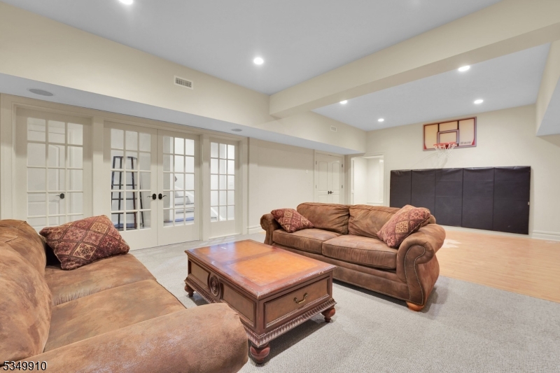 The Pond - Residential