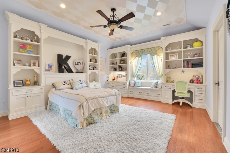 The Pond - Residential