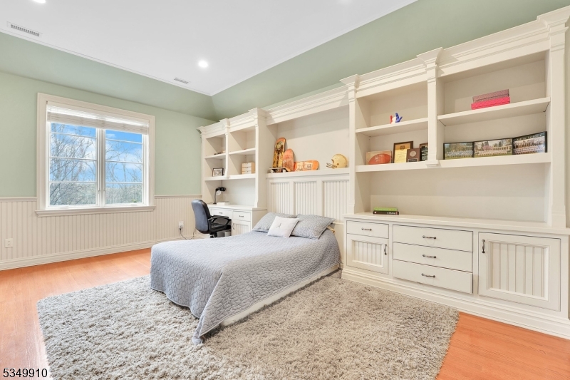 The Pond - Residential