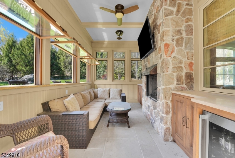 The Pond - Residential