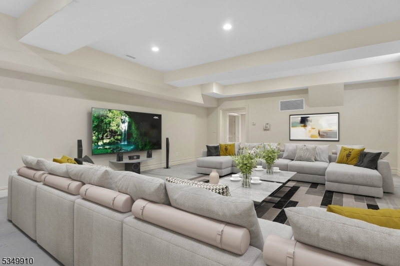 The Pond - Residential