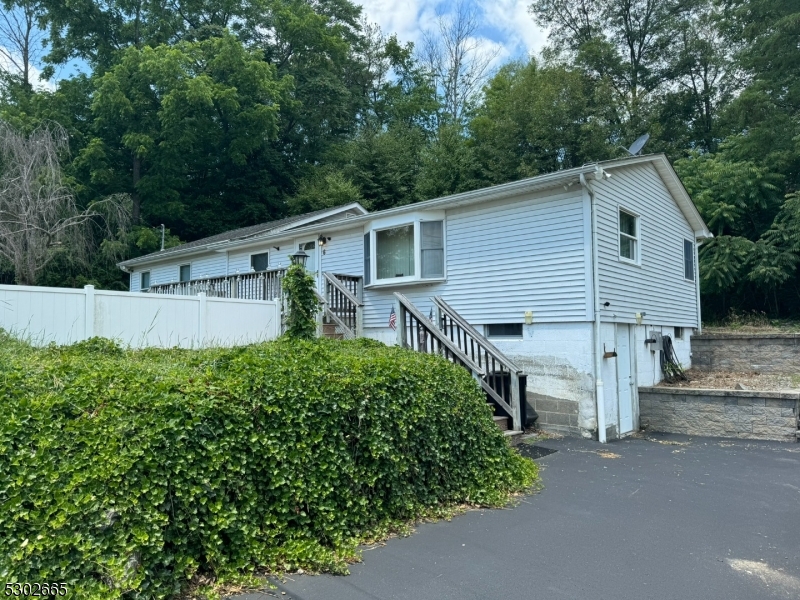 Lake Neepaulin - Residential