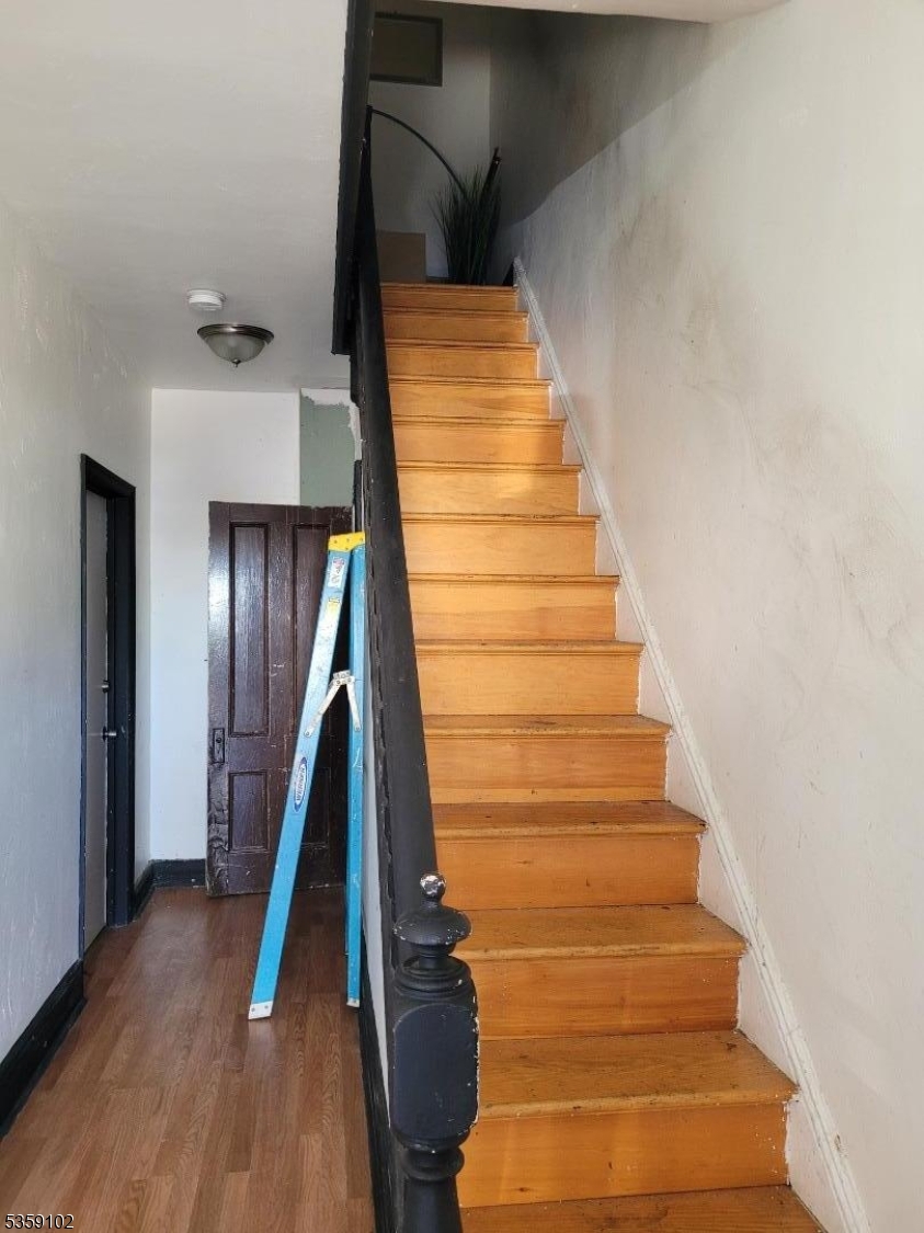 Peterstown - Commercial Sale