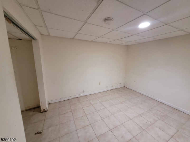 Peterstown - Commercial Sale