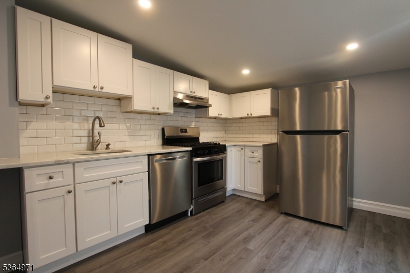 Woodbridge Twp., New Jersey 07095, United States, 2 Bedrooms Bedrooms, ,1 BathroomBathrooms,Residential,Active,151702