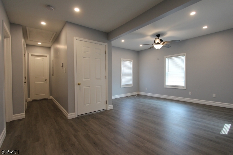 Woodbridge Twp., New Jersey 07095, United States, 2 Bedrooms Bedrooms, ,1 BathroomBathrooms,Residential,Active,151702