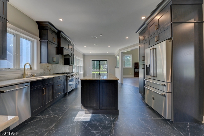 Pequannock Twp., New Jersey 07444, United States, 5 Bedrooms Bedrooms, ,5 BathroomsBathrooms,Residential,Coming Soon,175329