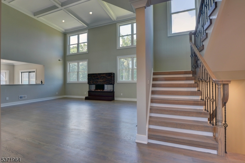 Pequannock Twp., New Jersey 07444, United States, 5 Bedrooms Bedrooms, ,5 BathroomsBathrooms,Residential,Coming Soon,175329