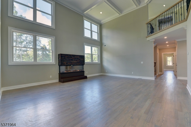 Pequannock Twp., New Jersey 07444, United States, 5 Bedrooms Bedrooms, ,5 BathroomsBathrooms,Residential,Coming Soon,175329