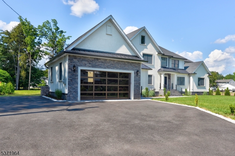 Pequannock Twp., New Jersey 07444, United States, 5 Bedrooms Bedrooms, ,5 BathroomsBathrooms,Residential,Coming Soon,175329