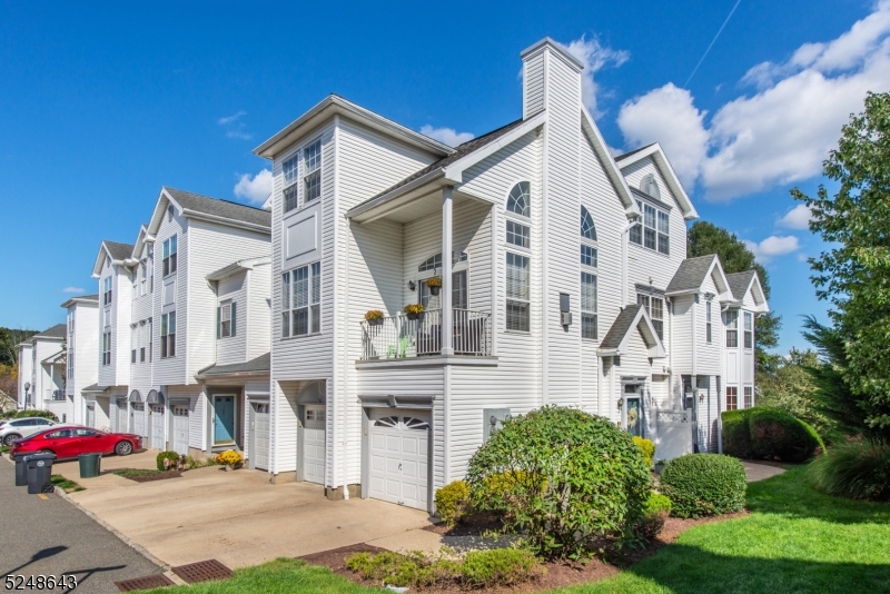 Rose Arbor - Residential