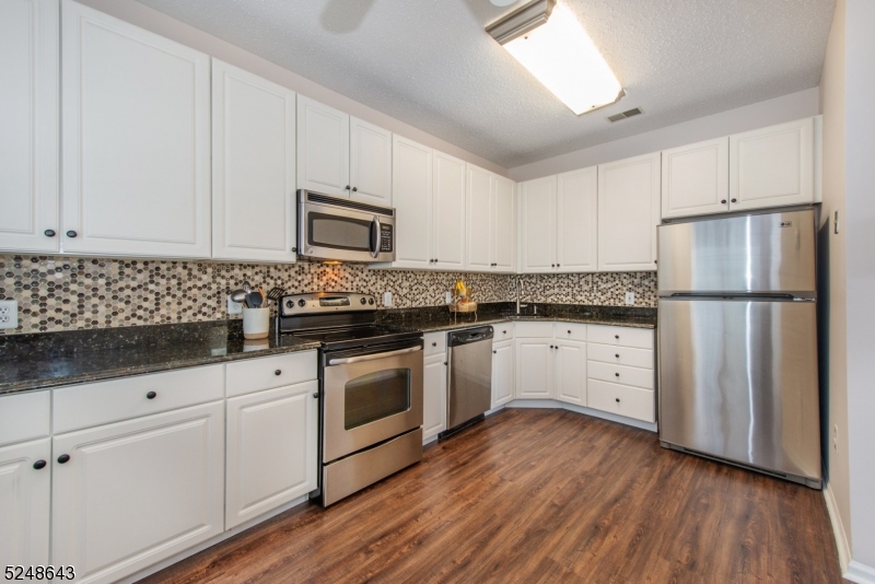 Rose Arbor - Residential