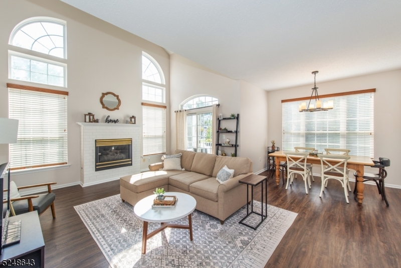 Rose Arbor - Residential