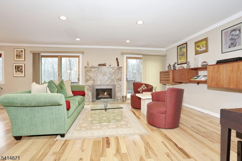 INDIAN FIELD - Residential