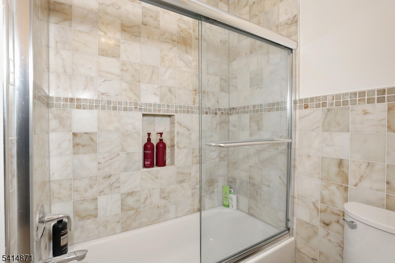 INDIAN FIELD - Residential