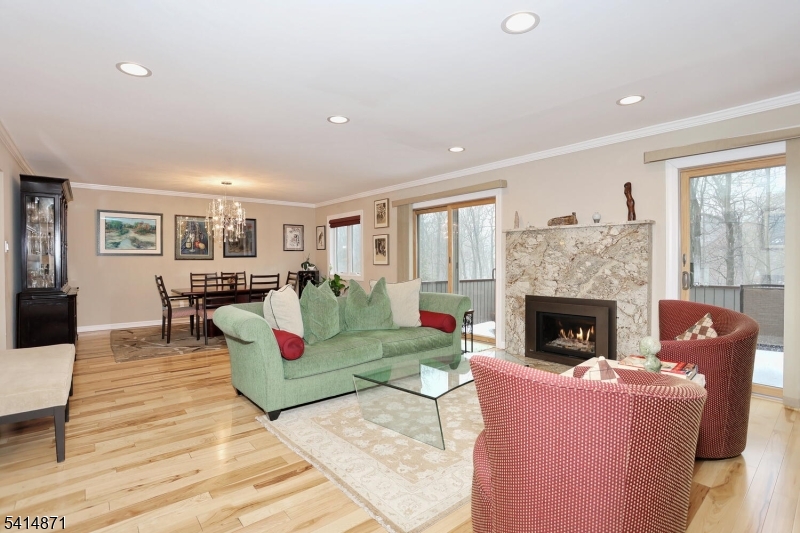 INDIAN FIELD - Residential