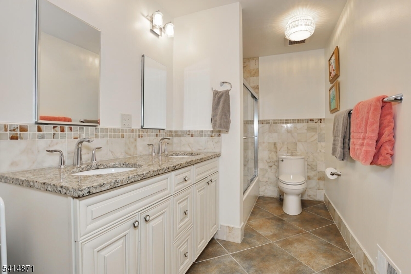 INDIAN FIELD - Residential