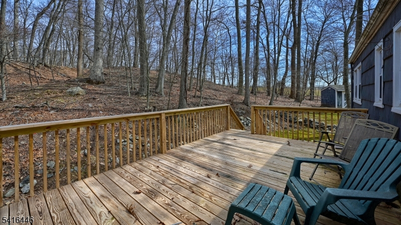 LIONS HEAD LAKE - Residential