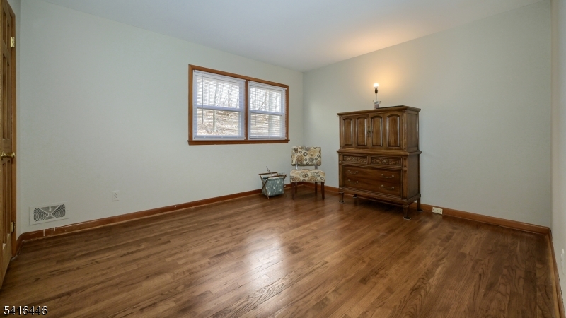 LIONS HEAD LAKE - Residential