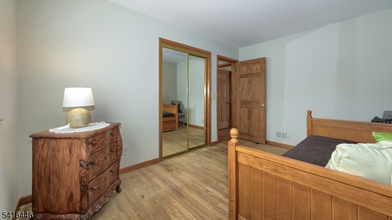 LIONS HEAD LAKE - Residential