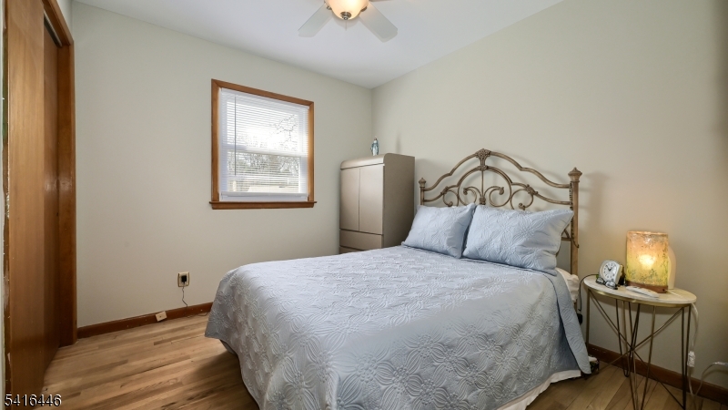 LIONS HEAD LAKE - Residential