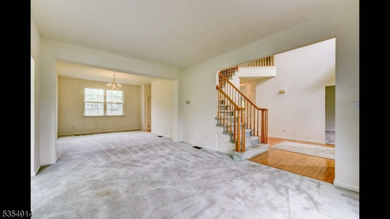 27 Suydam Rd