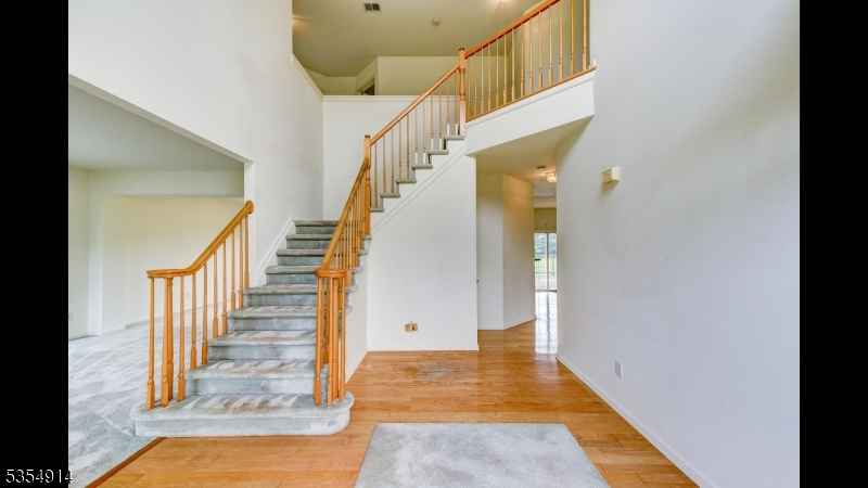 27 Suydam Rd
