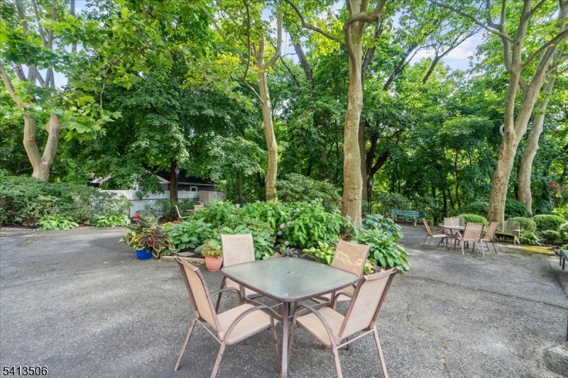 Parkway House - Residential