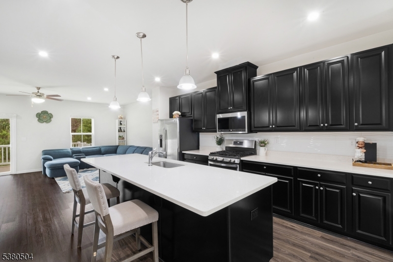 Mountain Ridge Estates - Residential Lease