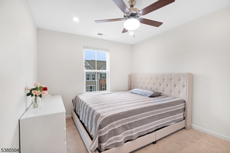 Mountain Ridge Estates - Residential Lease