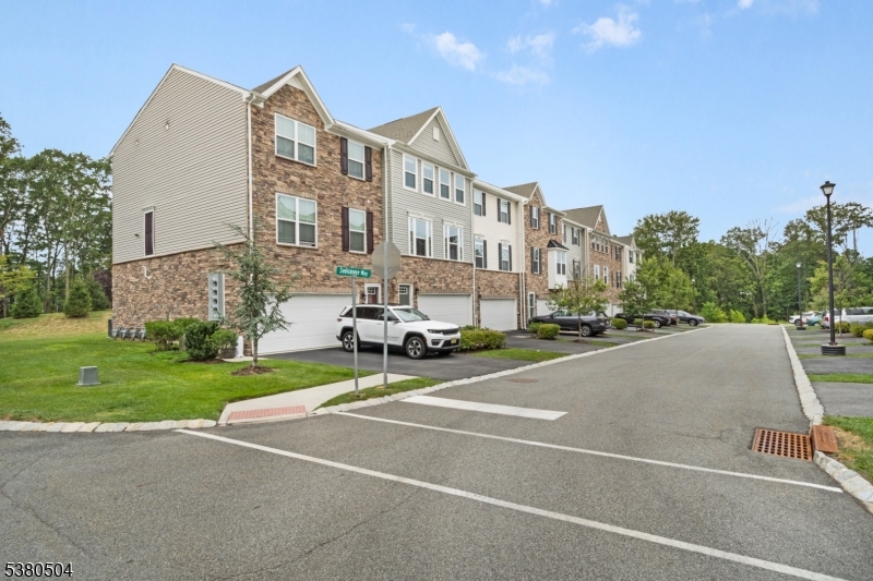 Mountain Ridge Estates - Residential Lease