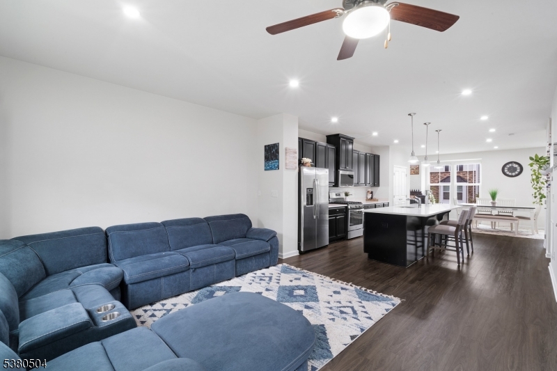 Mountain Ridge Estates - Residential Lease