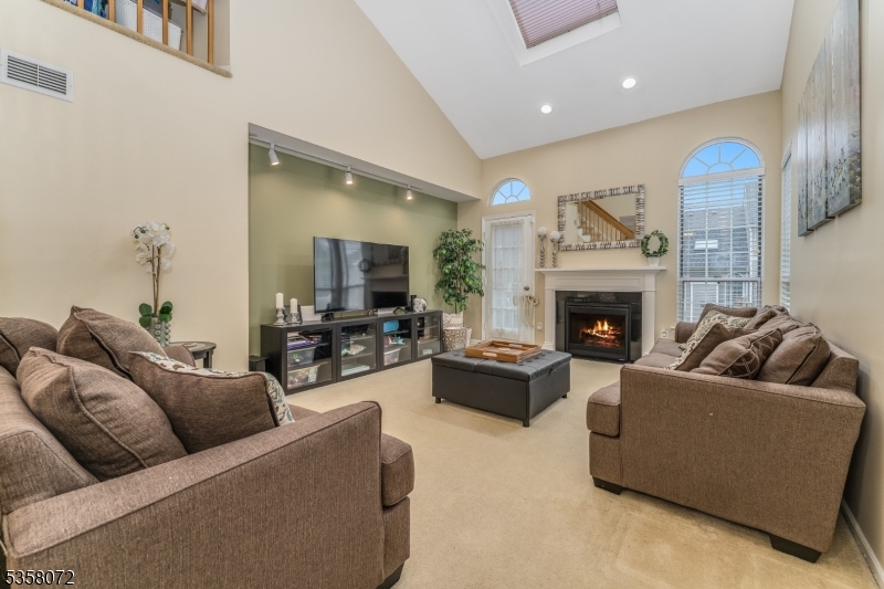 Readington Twp., New Jersey 08889, United States, 2 Bedrooms Bedrooms, ,3 BathroomsBathrooms,Residential,Active,131260