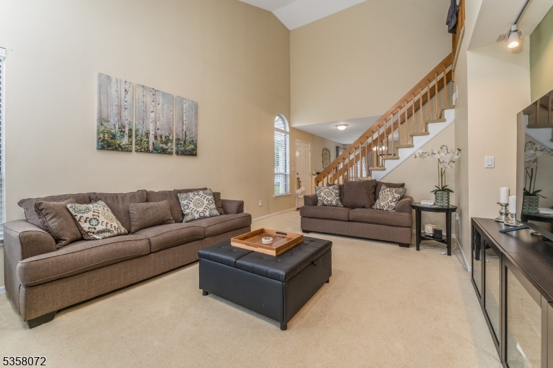 Readington Twp., New Jersey 08889, United States, 2 Bedrooms Bedrooms, ,3 BathroomsBathrooms,Residential,Active,131260