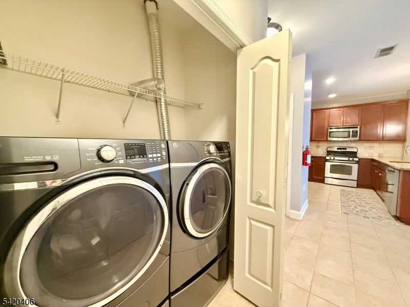 The Grande at Riverdale - Residential