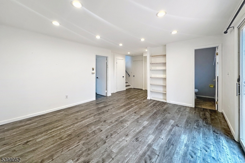 White Meadow Lake - Residential