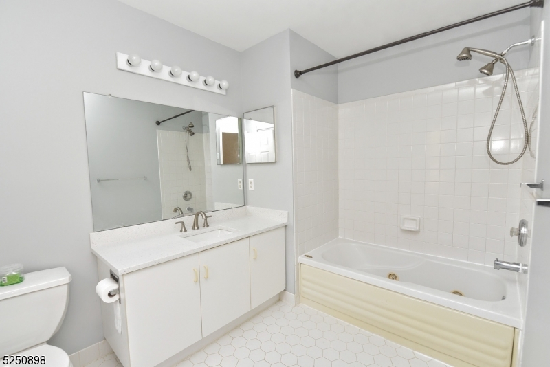 Franklin Heights - Residential Lease