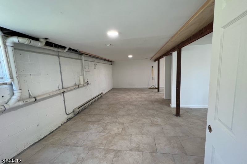 Crandon Lakes - Residential