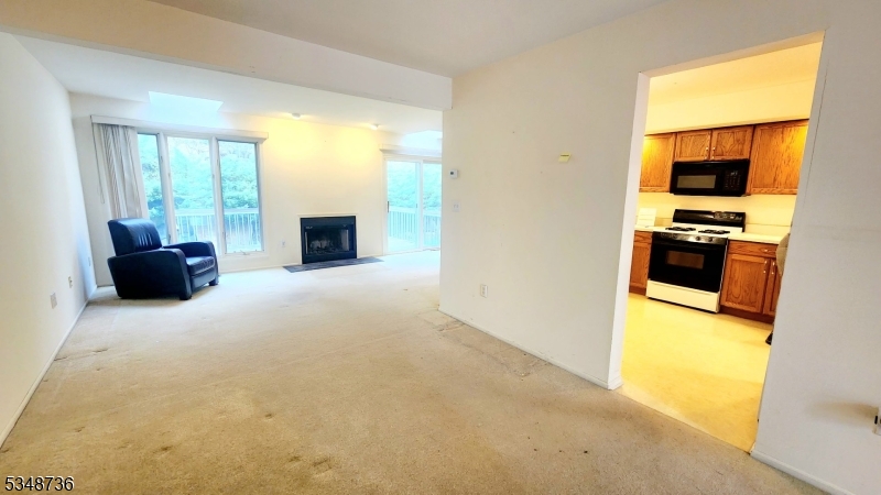 38 Edgefield Dr