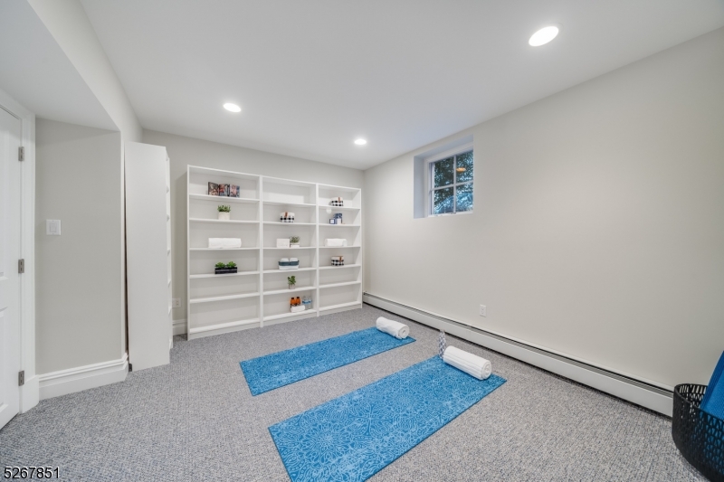 Rolling Hill - Residential