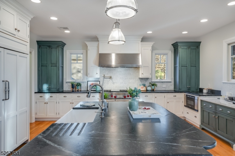 Rolling Hill - Residential