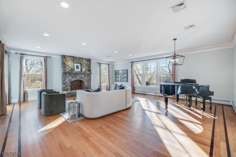 Rolling Hill - Residential