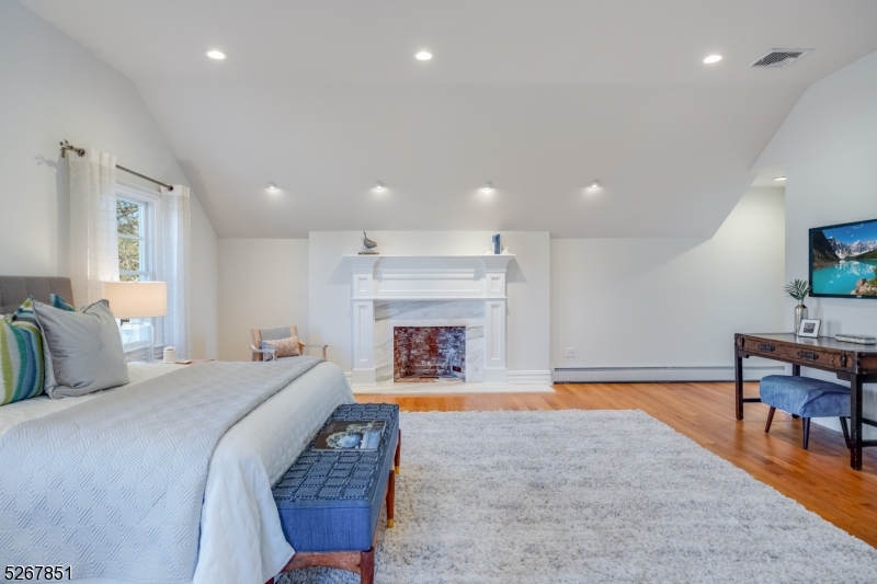 Rolling Hill - Residential