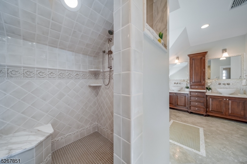 Rolling Hill - Residential