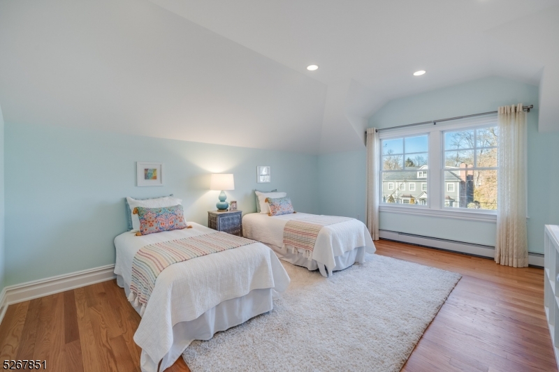 Rolling Hill - Residential