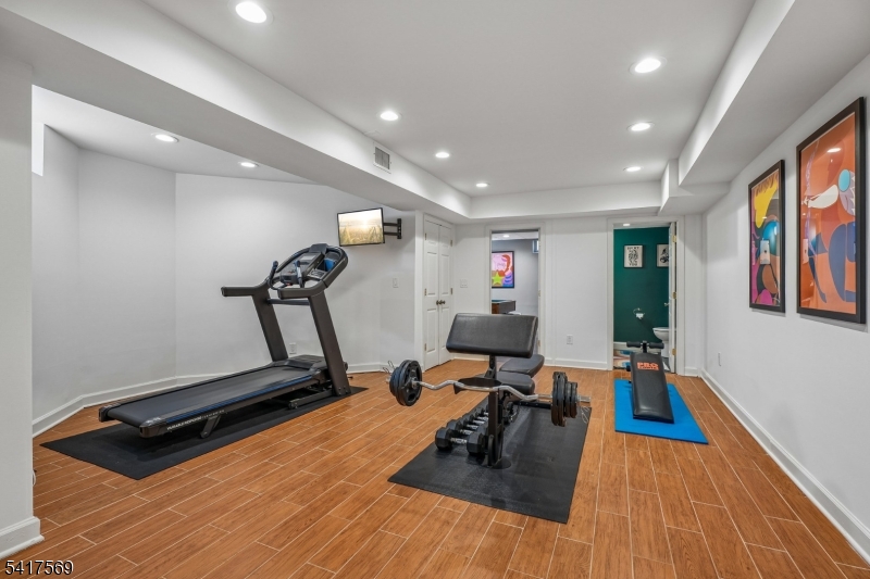 Upper Montclair - Residential