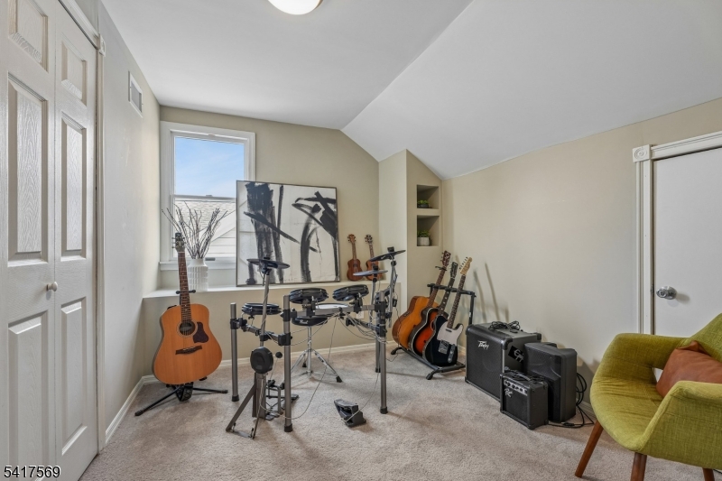 Upper Montclair - Residential